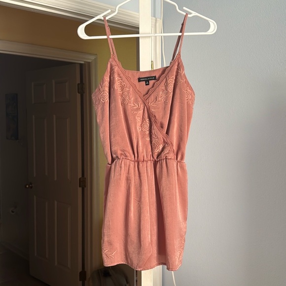 Kendall & Kylie Romper - Picture 2 of 2